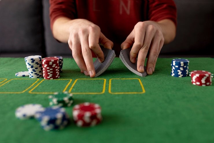 Filipino players enjoying mobile sports betting on the vvji platform